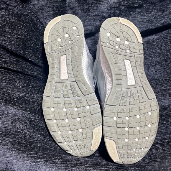 adidas running shoes - Picture 6 of 7